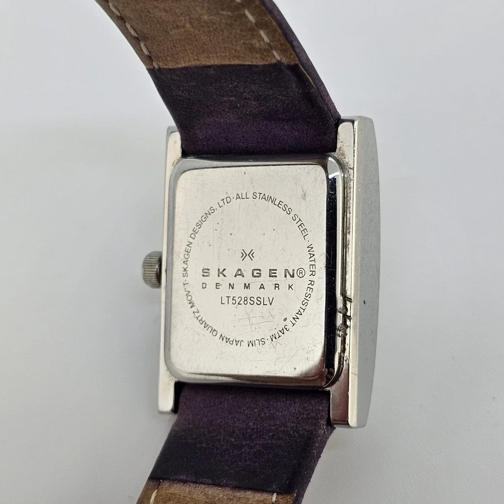 Skagen Women's Watch 20MM MOP Gray Dial Light Purple‎ Leather Bands New Battery